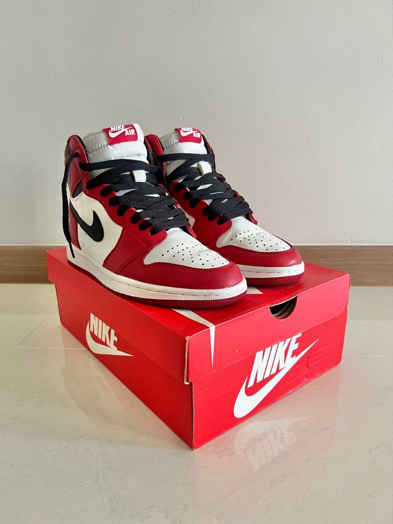 Air Jordan 1 Retro High OG Chicago US Size 9 Men s Fashion