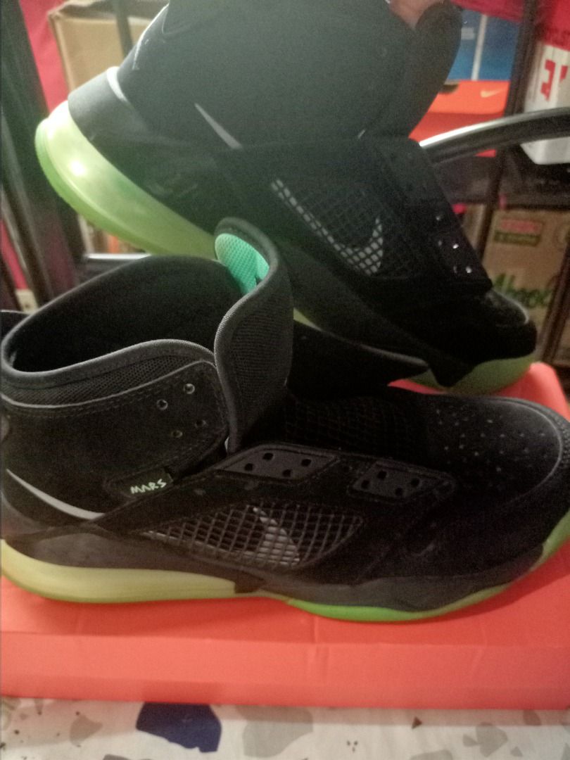 Air jordan mars 270 green glow sale