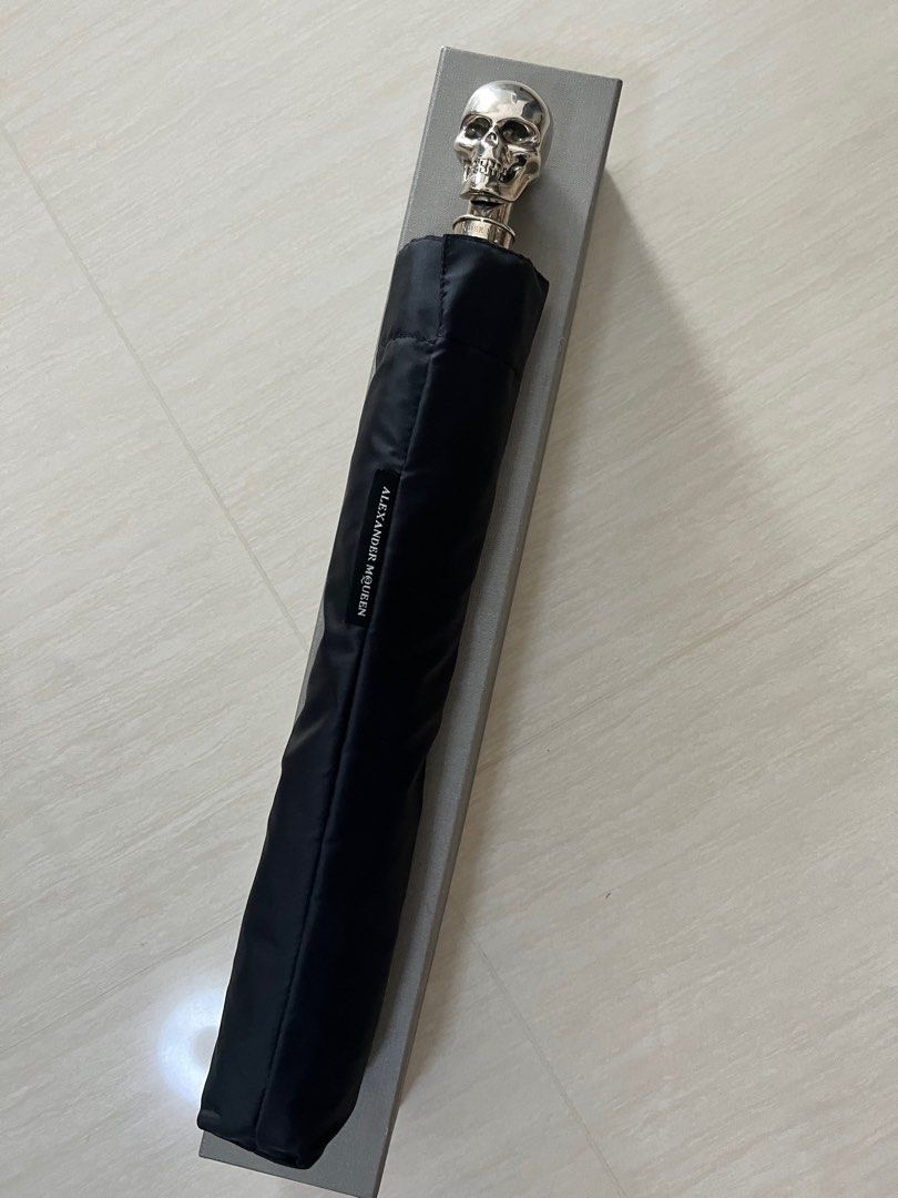 Mcqueen discount skull umbrella