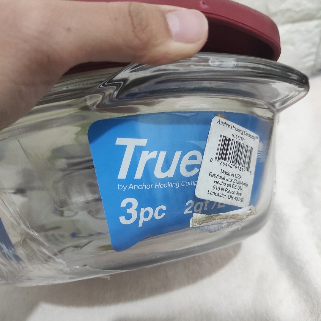 ANCHOR Hocking True Fit Bakeware Glass Casserole Dish (Category: Bakeware) located in Manila. Submitted by twns_hnpprl (Listing ID 1266323903, Image 3). Description: • Brand: Anchor (Auth) • Size: 2qt/L • Variation: Cherry • 3-piece set (with cover and storage lid) • Original price: ₱1,500+ 📌Location: North Signal, Taguig City 💸MOP: GCash/Paymaya/COD(Lalamove) 🚚MOD: • Lalamove • Grab Express • J&T • Gogoxpress.