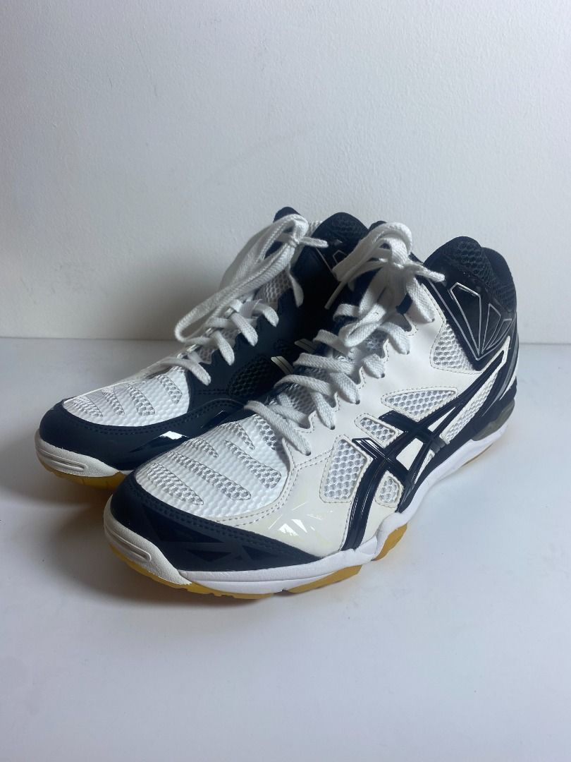Mizuno vs cheap asics volleyball