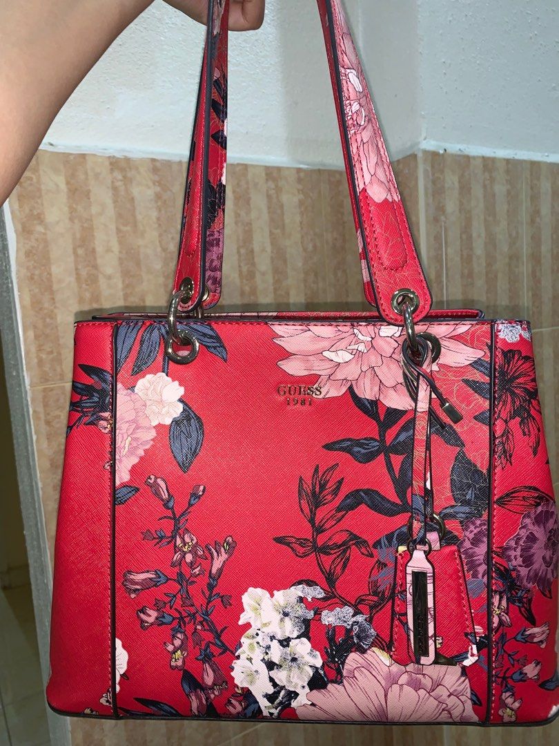 Authentic Guess Floral Shoulder Bag in Red Luxury Bags Wallets