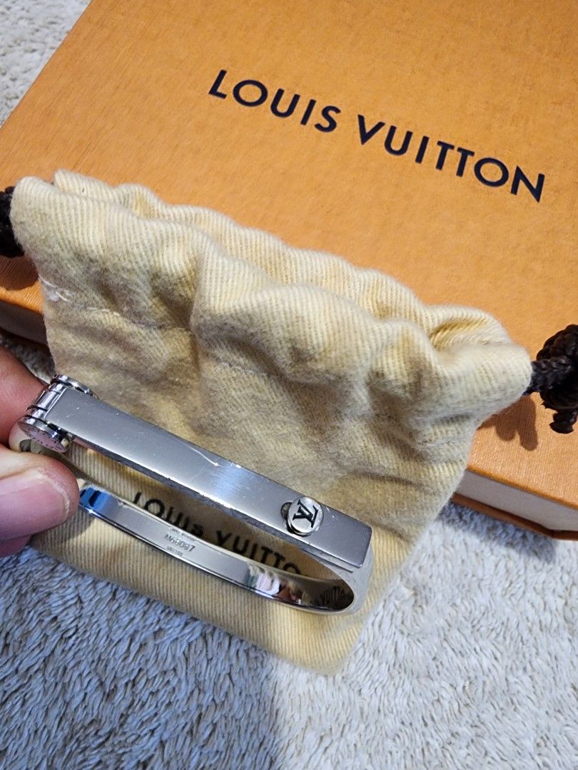 Authentic Louis Vuitton Bangle (Category: Luxury Accessories) located in Mandaluyong City. Submitted by tof_reyes (Listing ID 1266330257, Image 2). Description: Bought in Japan. Feel free to check the item personally.