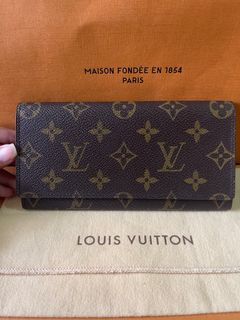 Louise Vuitton Pechera Hombre, Luxury, Bags & Wallets on Carousell