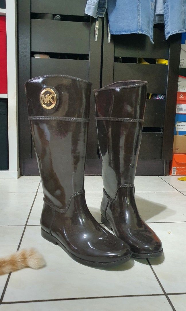Michael kors shiny boots discount