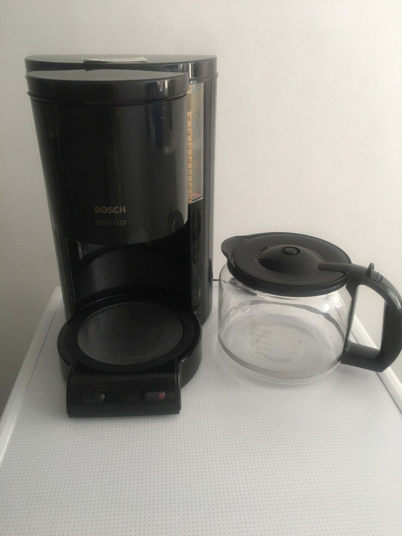 RUSH (Moving out) Bosch 10 cups Coffee Maker (Category: Coffee Machines & Makers) located in Manila. Submitted by leahfredborg (Listing ID 1266435302, Image 3). Description: •This coffee maker is perfect for home or office use and is manufactured in Germany. It is a filter coffee machine that can make up to 10 cups of delicious ground coffee. It includes features such as a removable filter basket and water tank which makes cleaning easy. The cup 