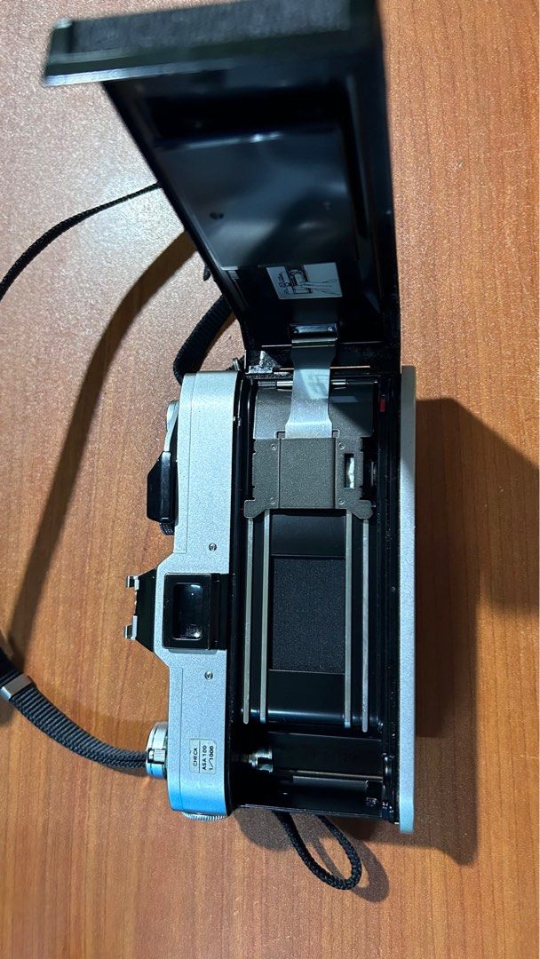 Canon FTb QL Vintage Film Camera + 50mm f/1.8 FD lens + 35105mm f/3.5