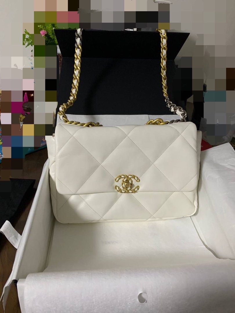 Chanel 19 White (Medium), Luxury, Bags & Wallets on Carousell