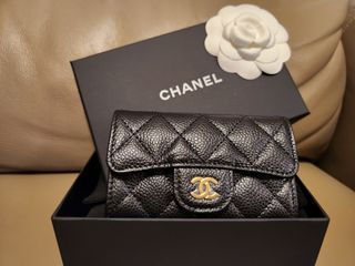 RARE chanel zip cardholder in black, Luxury, Bags & Wallets on Carousell