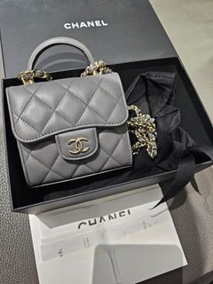 （分類：）位於 。 由 charlizeee 提交（商品編號 1266382943，圖片 1）。簡介： 。