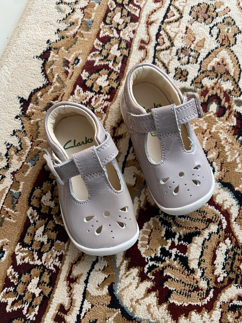 Clarks sale size f