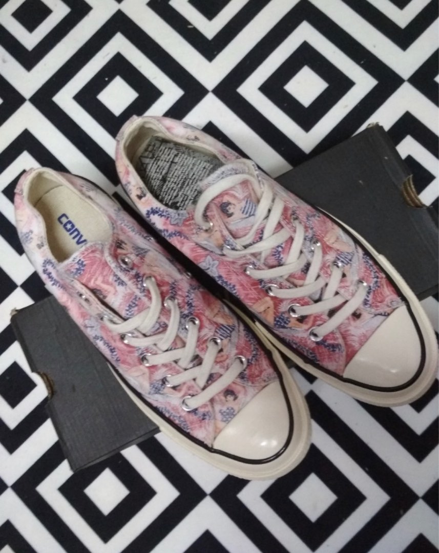 How much are online converse in hawaii