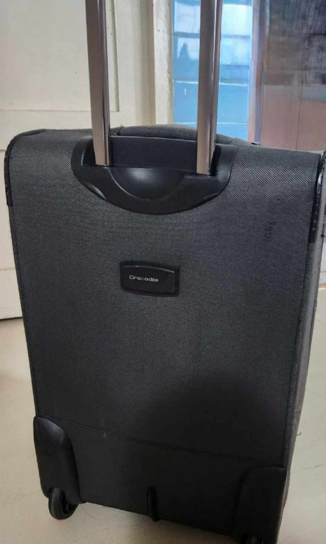 Crocodile luggage online