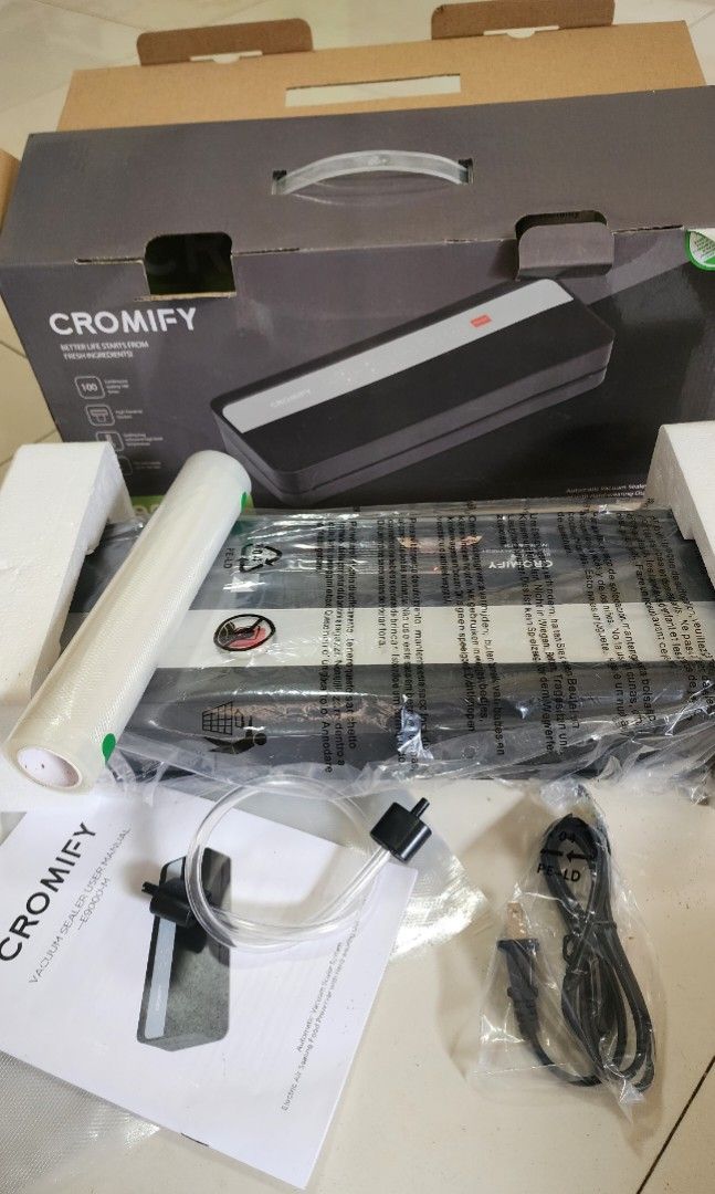 Cromify vacuum sealer machine, TV & Home Appliances, Kitchen Appliances