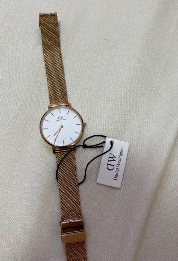 Daniel Wellington Rose-gold Classic Watch, 名牌, 手錶- Carousell