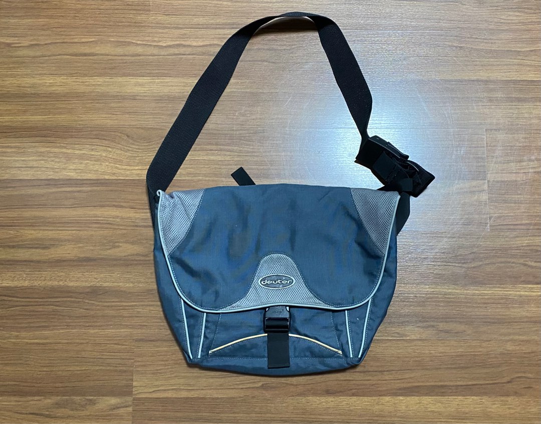 Deuter cross body bag top