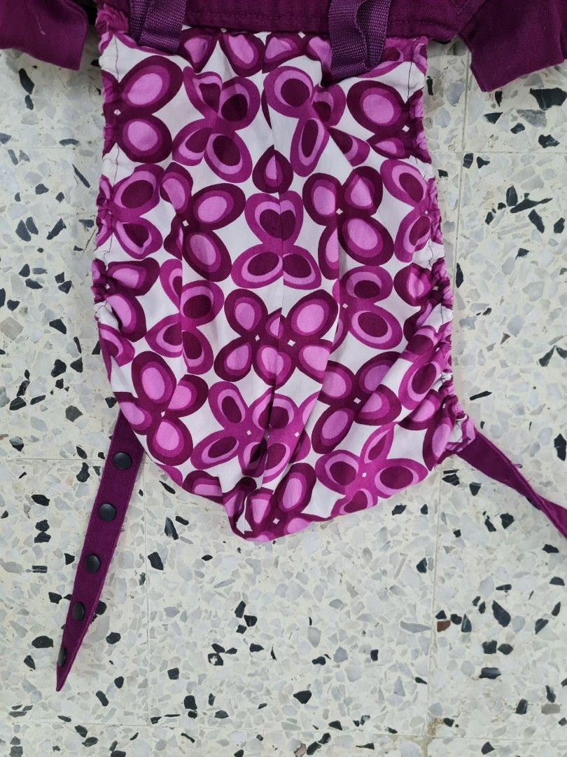 ergobaby carrier ergonomic original, Babies & Kids, Going Out, Carriers