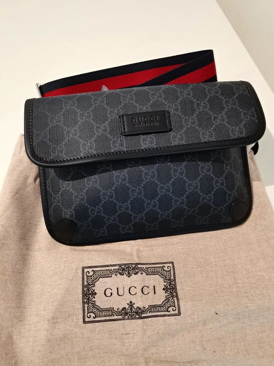 Gucci mens crossbody bag 9/10, Luxury, Bags & Wallets on Carousell