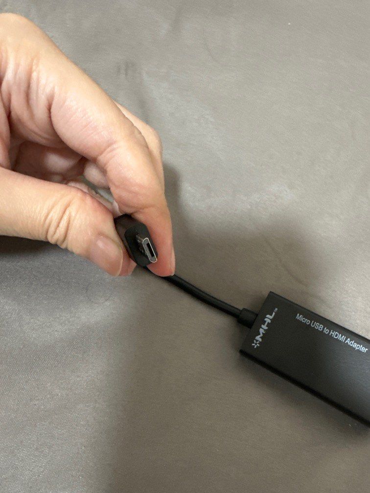 HDMI to microUSB adapter (Category: Cables & Adaptors) located in Quezon City. Submitted by _shopsnatched88 (Listing ID 1266339858, Image 3). Description: Bought wrong adapter.
