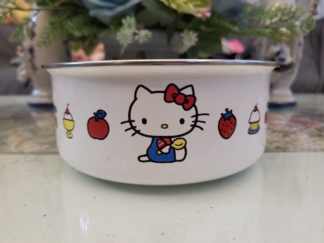 Hello Kitty Enamel Cookware (Category: Other Kitchenware & Tableware) located in San Fernando. Submitted by jpmarketplace2023 (Listing ID 1266357697, Image 1). Description: -Hello Kitty enamel cookware for only PHP220 -Authentic from Japan.