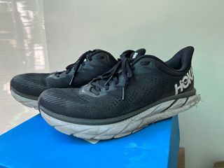 Hoka one one 男 Clifton 7 Wide 路跑鞋 黑