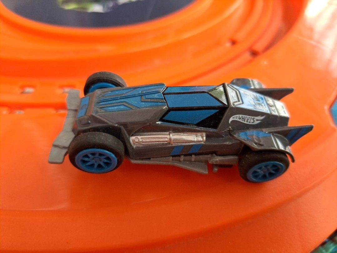 Hot Wheels Carrying Case Slot Car Race Track Set 1:64, Hobbies & Toys ...