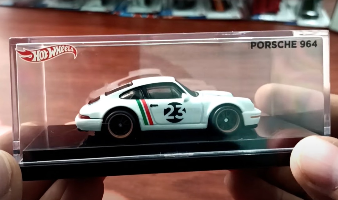 Hotwheels 2023 Mexico Convention Limited Edition Porsche 964