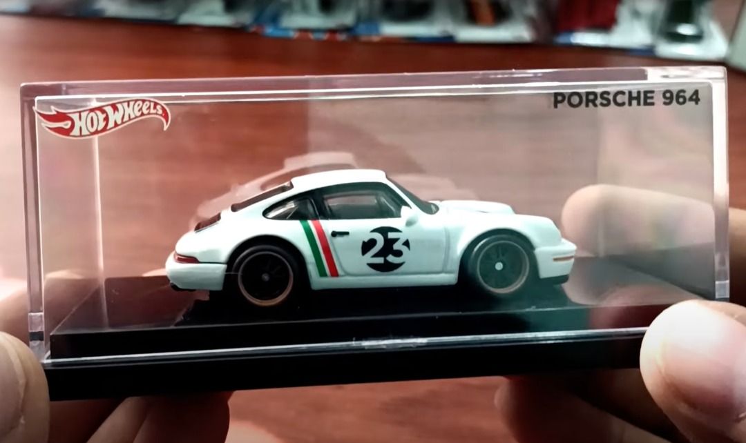 Hotwheels 2023 Mexico Convention Limited Edition Porsche 964