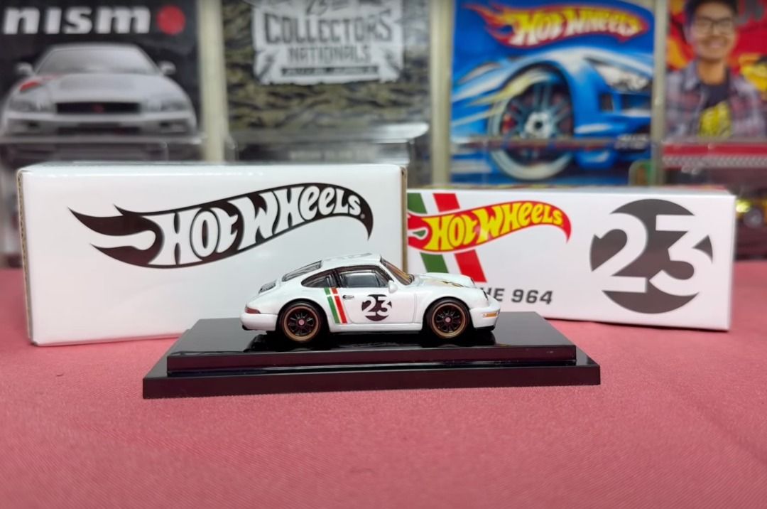 Hotwheels 2023 Mexico Convention Limited Edition Porsche 964