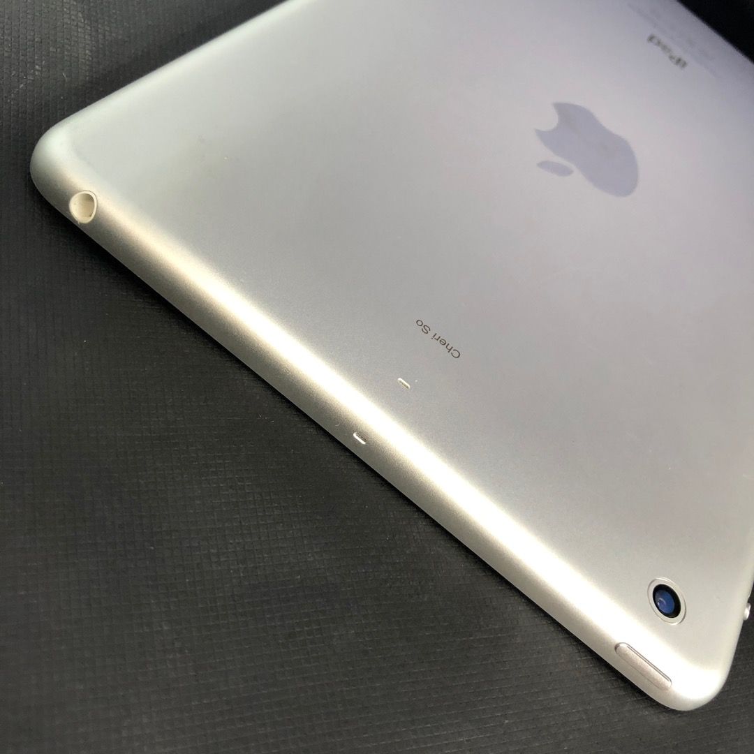 今季ブランド 【美品】iPad mini4 Wi-Fi 32GB Silver タブレット