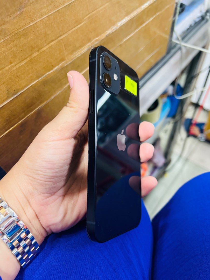 Iphone 12 Globelocked (Category: iPhone 12 Series) located in San Juan City. Submitted by javedsgadgetshop (Listing ID 1266411774, Image 3). Description: OPEN FOR INSTALLMENT VIA CREDIT CARD/GGIVES & SWAP/TRADE-IN! WE BUY AND SELL ( ANYKINDS OF UNIT BINIBILI PO NAMIN)! PTPA : Padelete po f bawal Read ❗️Onhand ‼️ Iphone 12 •64gb •NTC Variant •100% batt health •Globelocked •95% Smoothness •No hidden issue | No Repaired •100% Authentic | Not Refurbi