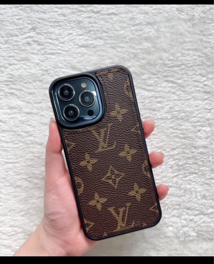 Iphone cheap lv case