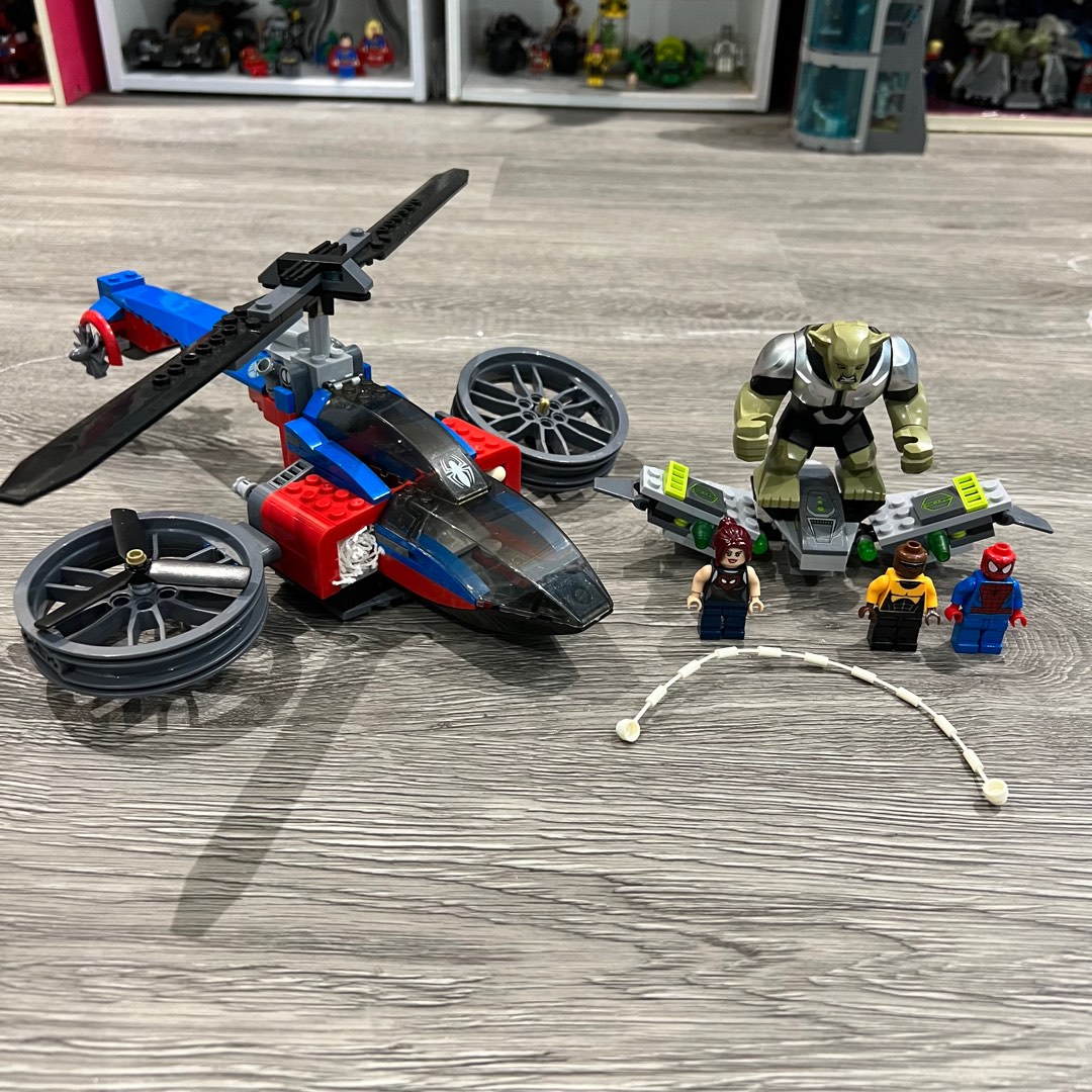 Lego spider sales helicopter rescue
