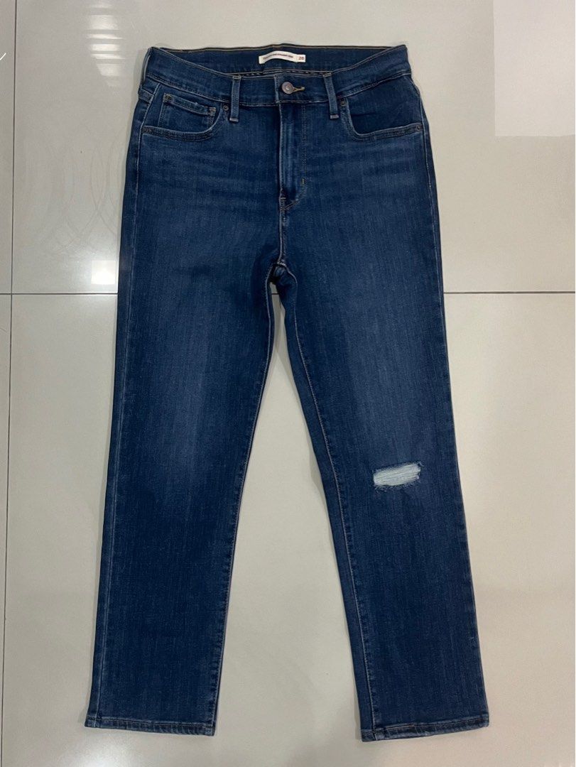 Levi's 724 High Rise Straight Crop Jeans (Women), Women's Fashion, Bottoms,  Jeans & Leggings on Carousell