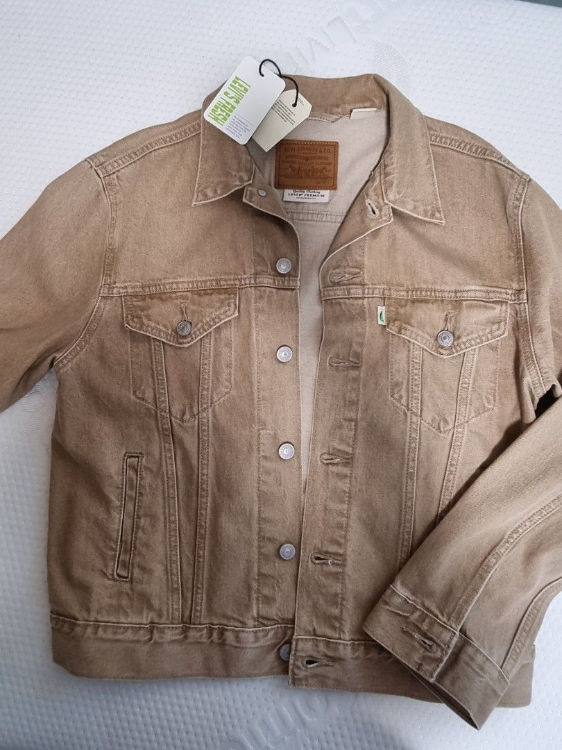 Levi s Denim Trucker Jacket Medium