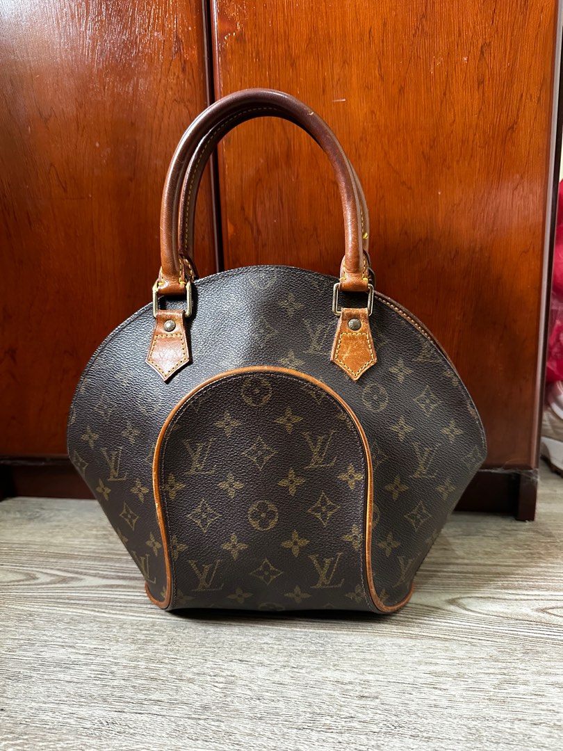 Authentic Louis Vuitton, Brown Mono Square-Shape Handbag Crossbody
