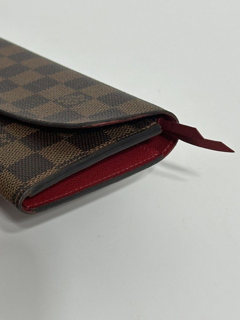 Louis Vuitton - Sarah Wallet Limited Edition (Floral inside), Luxury,  Bags & Wallets on Carousell