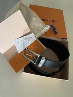 Louis Vuitton Men's Black Leather LV Optic 40 MM Reversible Belt