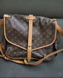 Shop Louis Vuitton Outdoor Slingbag (M30833) by lifeisfun
