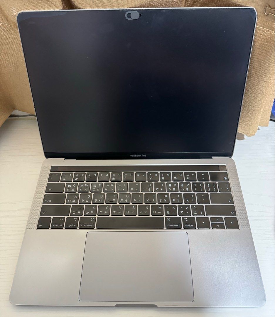 MacBook pro2018 touch bar 256g-