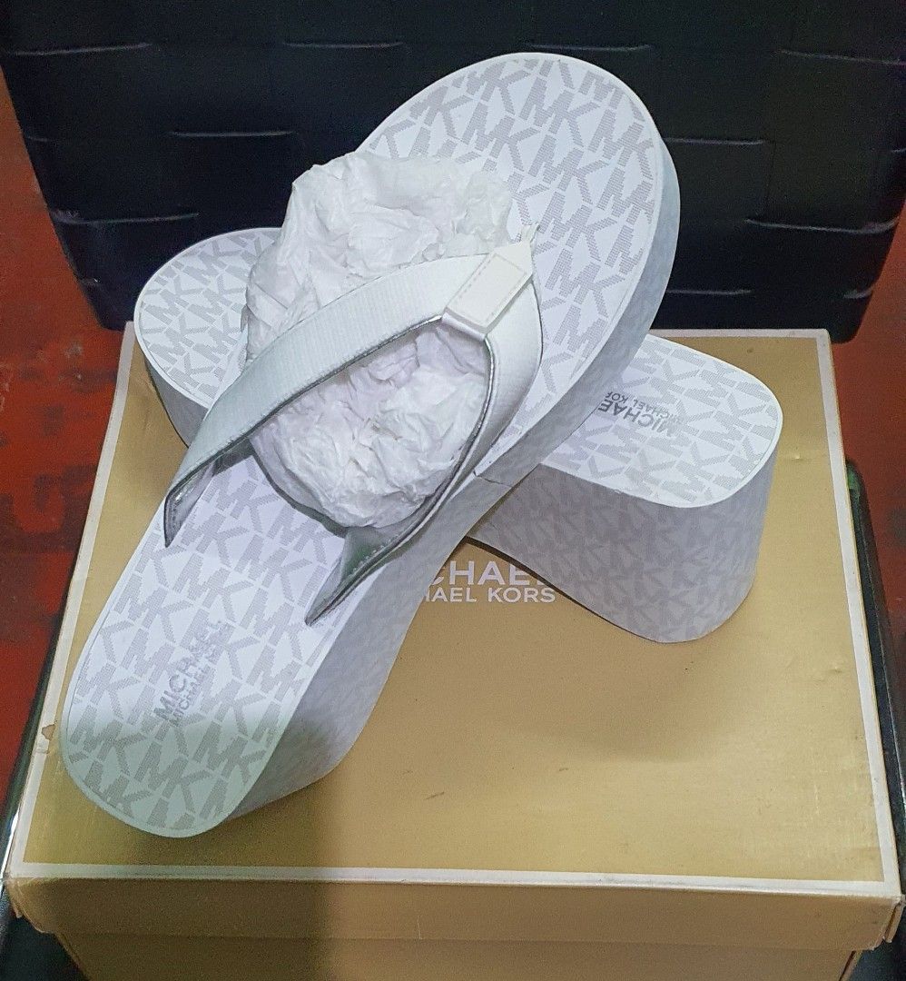 Michael kors benny online flip flop