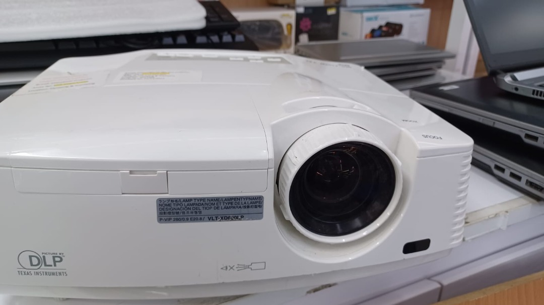 MITSUBISHI PROJECTOR 600 DLP PROJECTOR(USED PROJECTOR), TV & Home