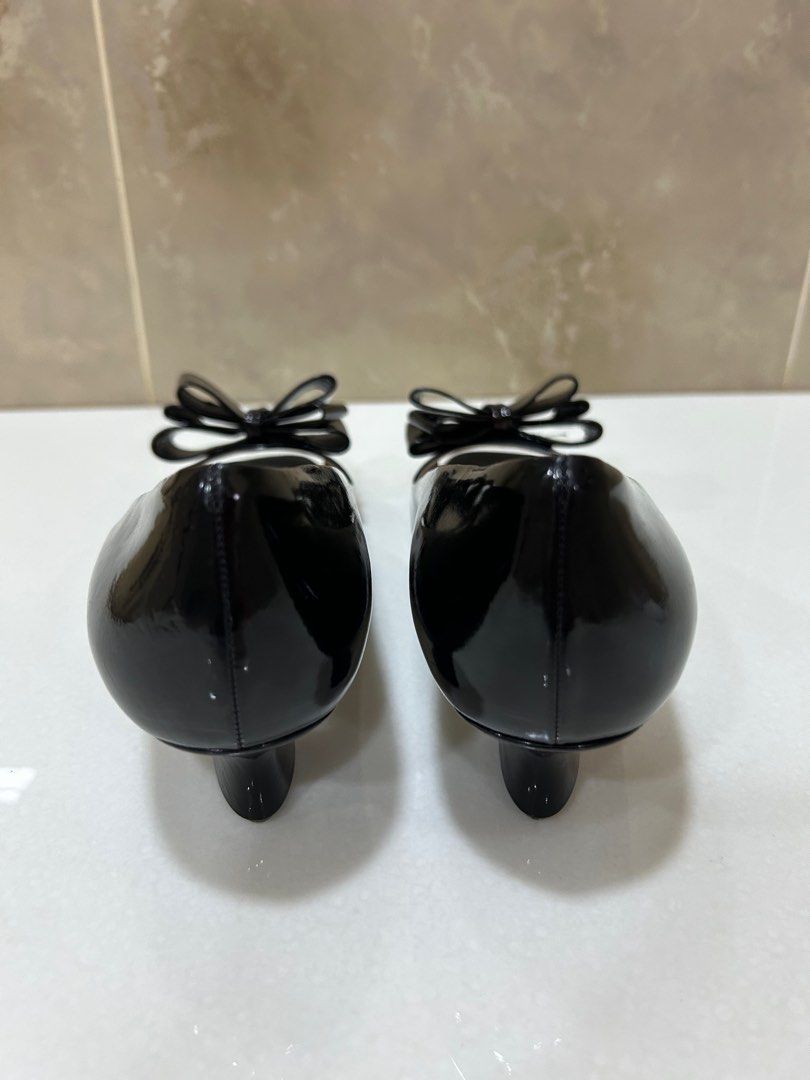 Miu Miu kitten heel shoes (Category: Heels) located in Quezon City. Submitted by favourite_things (Listing ID 1266318162, Image 3). Description: Black patent leather Size 38.5.