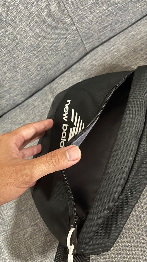 New balance pouch store bag