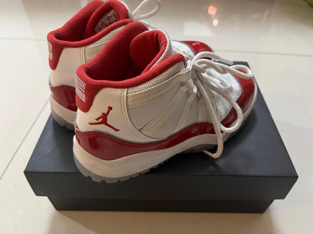 Nike air jordan xi best sale boys