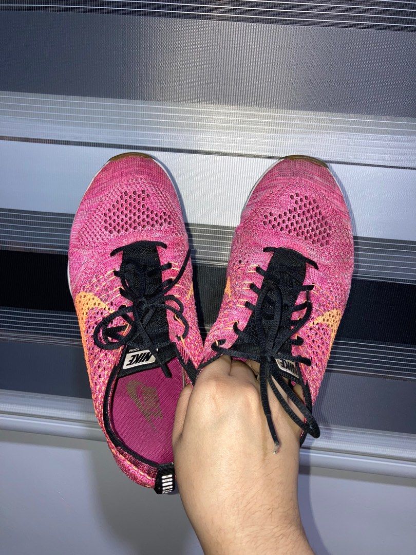 Nike flyknit 2025 size 8