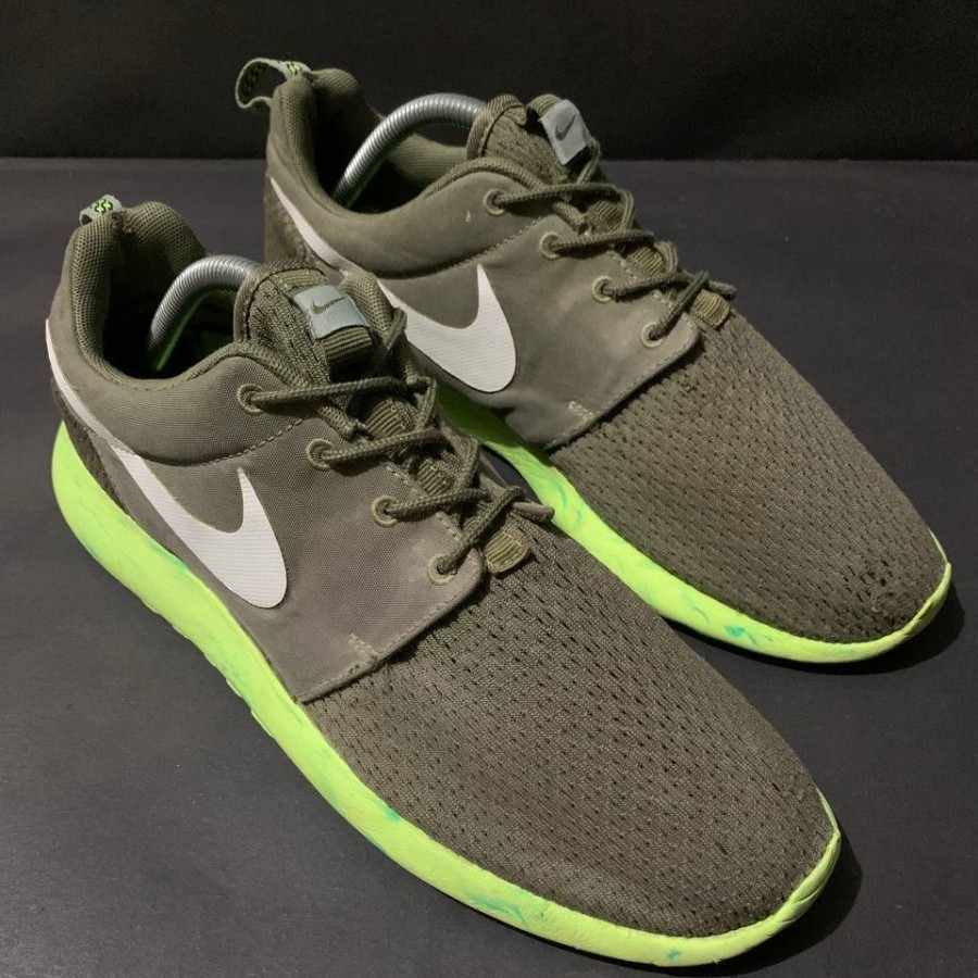 Nike roshe run flyknit olive outlet