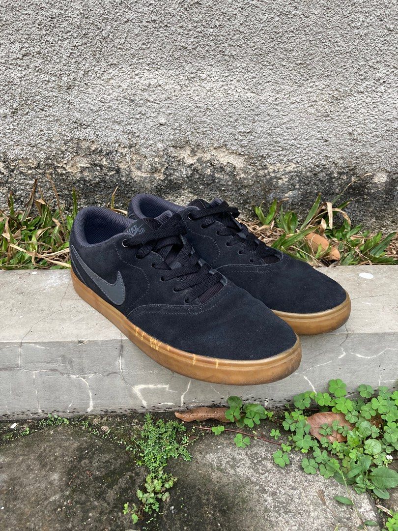 Nike SB Check Solarsoft Black Suede Gum Sole Men s Skate Shoes
