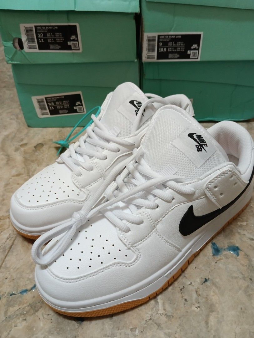 NIKE SB DUNK LOW 白生膠, 他的時尚, 鞋類, 運動鞋、球鞋在旋轉拍賣