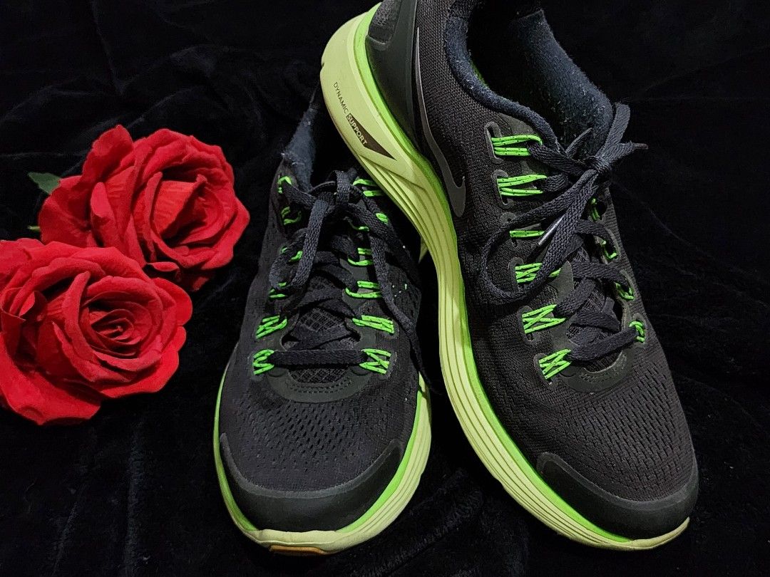 Nike dynamic support shoes deals